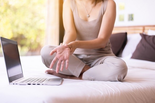 Tendinites : causes, symptômes et traitements