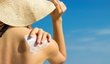 Comment bien choisir votre protection solaire : les conseils de Pharma GDD