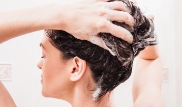 Cheveux gras : quelles solutions ?