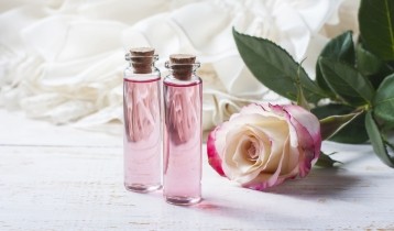 Beauté au naturel : quelle eau florale choisir ?