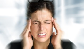 Migraine ophtalmique : symptômes, causes et traitements