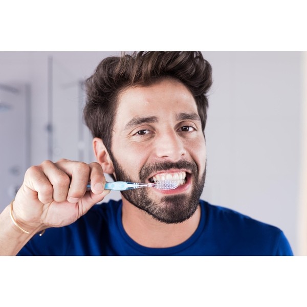 Elgydium Blancheur brosse à dents medium