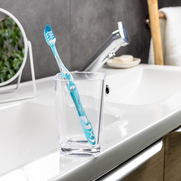 Elgydium Anti-Plaque brosse à dents souple