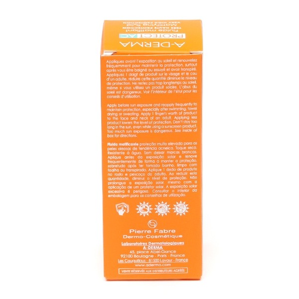 A Derma Protect AC fluide solaire matifiant résistant à l'eau SPF50+