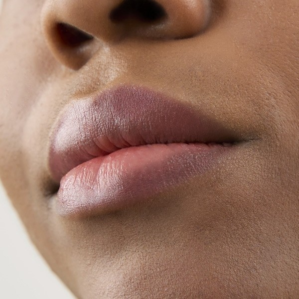 Avril Baume à lèvres teinté bio rechargeable