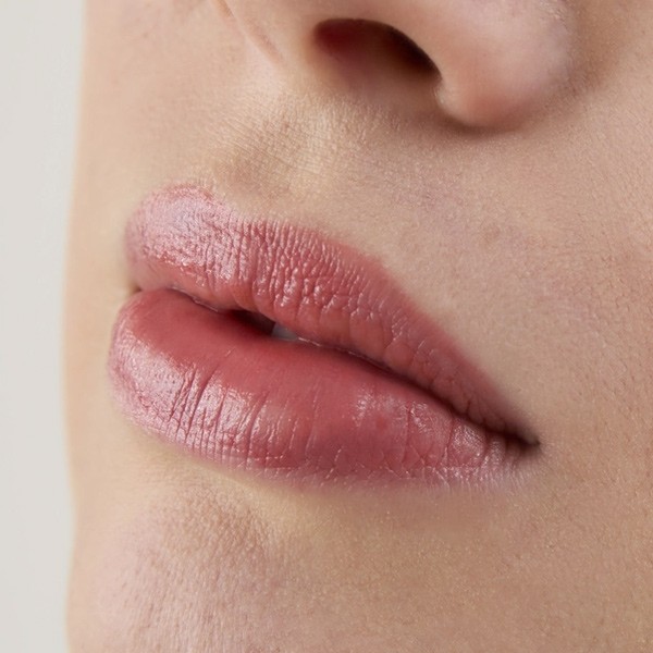 Avril Baume à lèvres teinté bio rechargeable