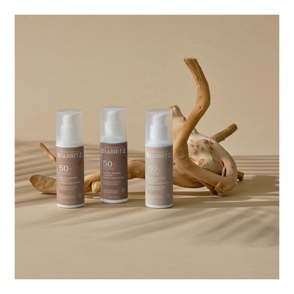 Laboratoires de Biarritz crème solaire teintée bio SPF 50