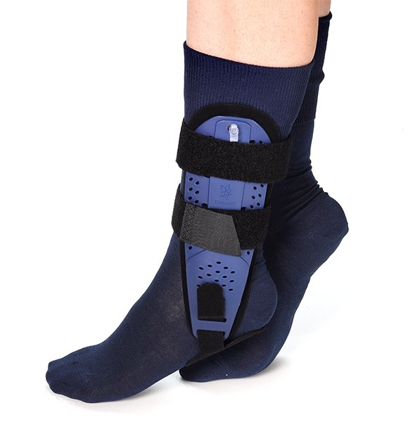 Thuasne Ligacast Air + Attelle de cheville stabilisatrice