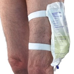 Attaches poche à urine